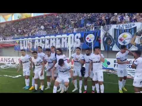 "BARRA LOS ACEREROS HUACHIPATO LUEGO DE SU TRIUNFO EN CHILLAN" Barra: Los Acereros &bull; Club: Huachipato