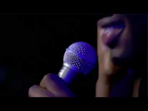 SBTRKT - "Something Goes Right (feat. Sampha)" ||| iTunes Festival London - July 14th 2011