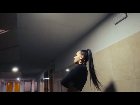 1. CASH CASH - L0RNA