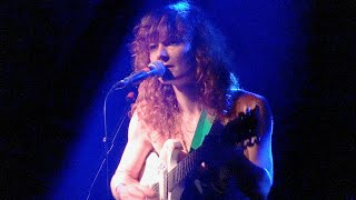 Land of Talk's Elizabeth Powell plays "Troubled," live in San Francisco, June 7, 2019 (4K)