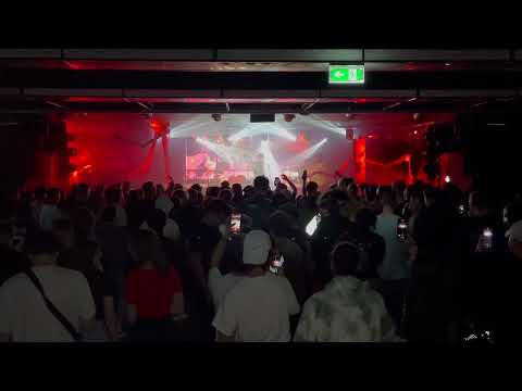 2roo ft. VV.Pampi Mr. Bean live 2021.10.31. Akvárium klub Budapest