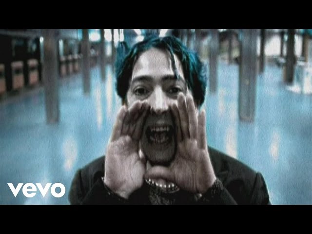 Virus - Extranjero (Official Video) Virus - Extranjero (Official Video)