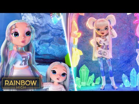 The Moonbow Crystal Shimmer ✨🤍 | Season 6, Episode 11 | Rainbow High