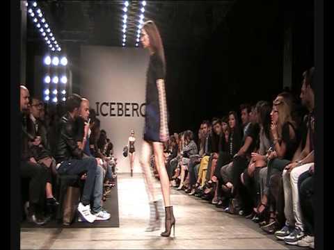 Sfilata Iceberg Spring-Summer 2010