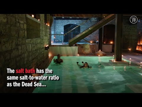 image-Is there a bathhouse in Chicago?