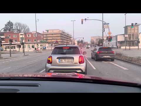 Mehrspuriges Abbiegen (Doppelansage)