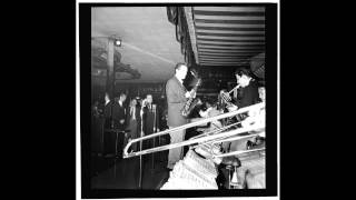 Charlie Barnet & His Orch. - I'm An Old Cowhand (voc. Joe Hostetter) [June 1, 1936]