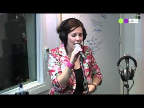 Gerrie van Dijk-Dantuma - Grenade (live bij Evers Staat Op)