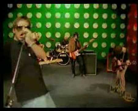Pips, Chips & Videoclips - Supermama