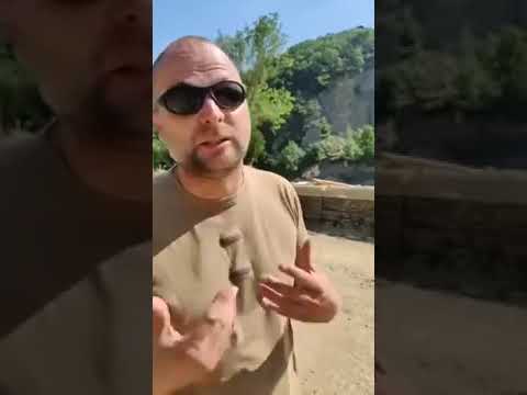 Lohnunternehmen Markus Wipperfürth. Die Arbeiter müssen abrücken. Es kommt keine Hilfe von den..