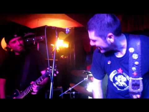 Boikot - Instinto animal (Cáceres)