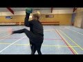 Chantal krijgt een lesje handballen - CHANTAL BLIJFT SLAPEN