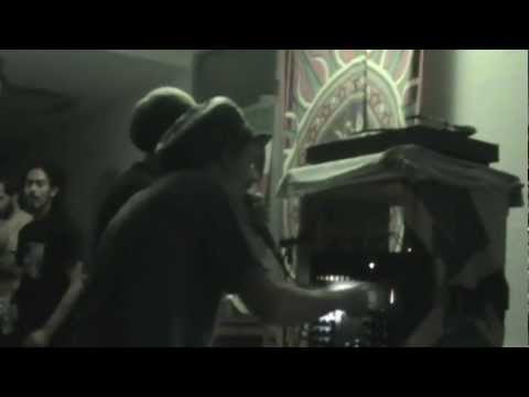 ROOTS MEDITATION SOUND SYSTEM Feat MO'KALAMITY IN SESSION - SOUND MEETING # 2 - PARIS 2012 - (Part1)