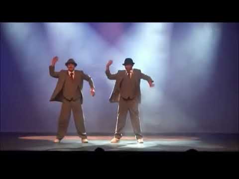 DJ Aligator - Doggy style with amazing dancers!!