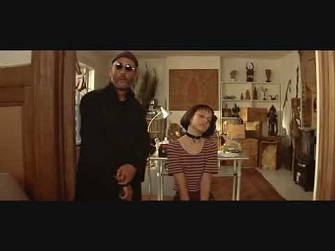Léon: The Professional (1994) : Mathilda Gun Scene