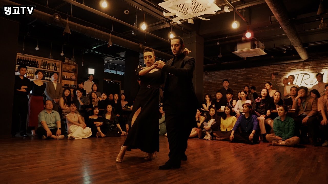 Video thumbnail for 2024 Juan Malizia & Manuela Rossi in Korea (1/5)