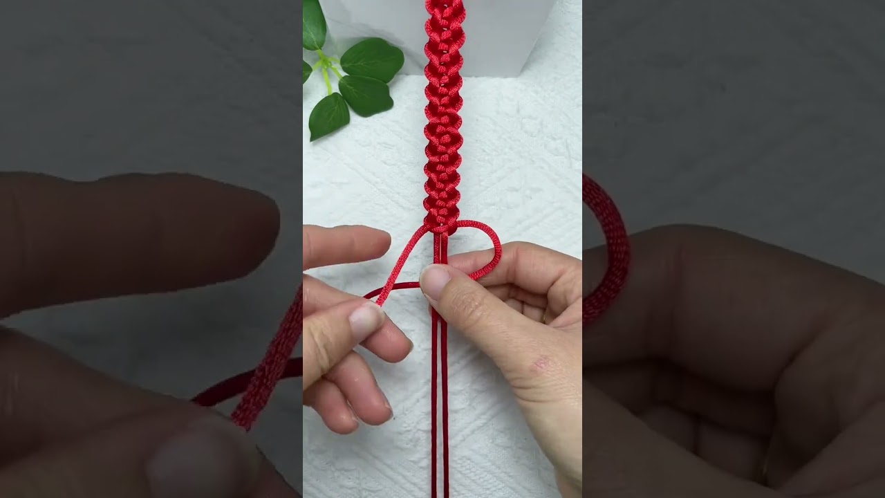 Red rope bracelet tutorial