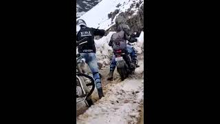 preview picture of video 'Riding to Sachpass  via killar kishtwar road'