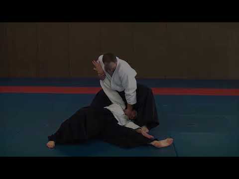 Tanto dori Yokomen Uchi