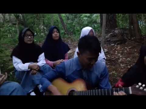 KELOMPOK 4 - CINTA DAN RAHASIA