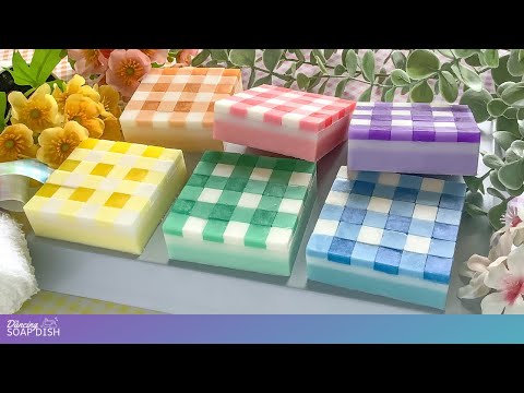 Gingham Melt and Pour Soap Tutorial / July 2023 Mosaic Soap Challenge