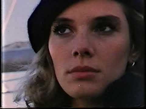 CINZIA MONREALE IN UNA SCENA DEL FILM "BERMUDE: LA FOSSA MALEDETTA" (1978)