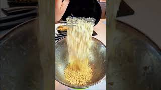 Download lagu Classic Apple Crisp... With a Delightful Twist 🤤 #Shorts #AppleRecipe #AppleDessert #Kamado mp3