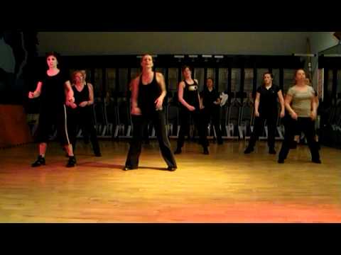 Dance Miss Authemn leaves mademoiselle Luna