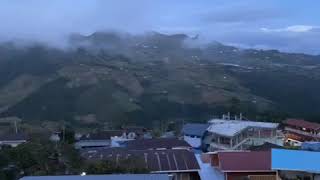 Download lagu Pemandangan waktu petang di Kundasang. mp3