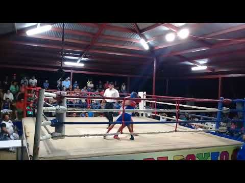 Pelea de EDDY QUINTANA felicitandolo en su logrado triunfo