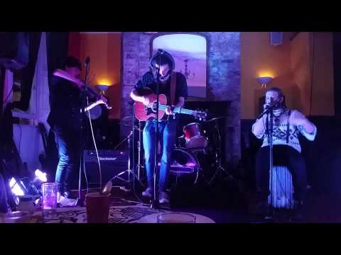 Quiet American/Bassy Yank - Twisted Folk live at Bar Loco