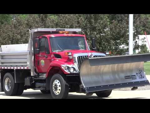 SnowDogg Municipal Plow