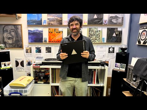 Federsen // Inverted Audio In-Store