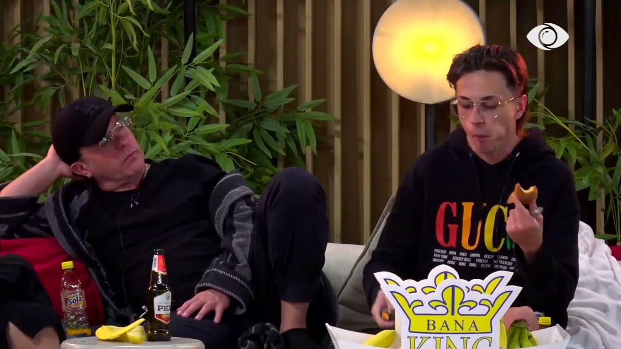 Ke ardhur për ekskursion/ Vijon debati mes Vserlos dhe Rizartës