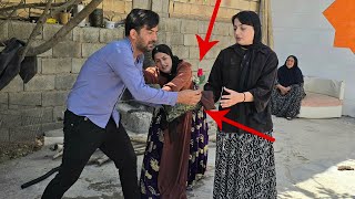 Download lagu Pouria bought a gift for Sheida for Daughters' Day; the second wife's jealousy flared up! 😱🎁 mp3 Download lagu Pouria bought a gift for Sheida for Daughters' Day; the second wife's jealousy flared up! 😱🎁 mp3