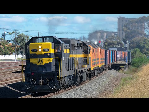 T Class Loco leads a Mainline Freighter! (SCT's 7922V ex-Dooen) | T357, C501, CLF4 & CLF2