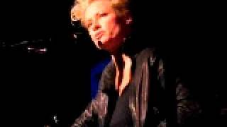 Shelby Lynne &amp; Allison Moorer Blue Christmas Birchmere 11/30/10