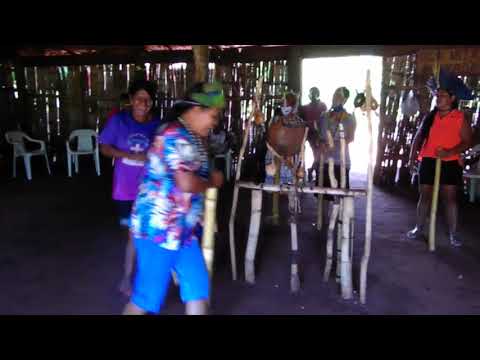 Dança Guarani com a voz Da dona Creuza