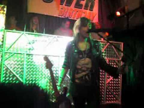 Lu Guessa Tunnel. aniversario Dj Paulo Pringles 02/10/2011 Take a chance(Filipe Guerra)