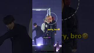 Download lagu V’s naughty teasing his hyung on stage🤣 PoorJin #kpop #bts #btsshorts #taehyung #jin mp3 Download lagu V’s naughty teasing his hyung on stage🤣 PoorJin #kpop #bts #btsshorts #taehyung #jin mp3