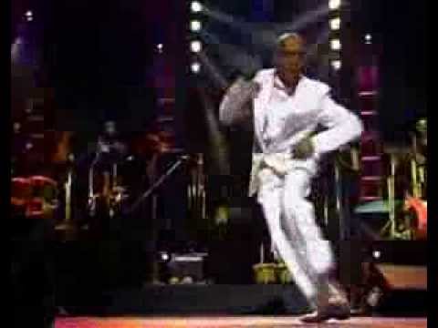 El Show de Roberto Roena y Anibal, Bailando Salsa.
