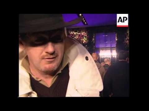 Tom Ford presents his last menswear collection for YSL