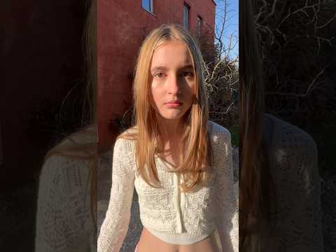 Svi znamo tu jednu osobu 😭😂 #balkangirl #duet #twinmoments #funny #viral #loud #twins #birthday