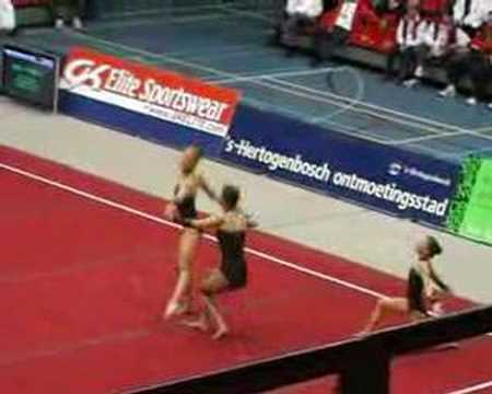 EK acro 2007 Eng senior trio balans