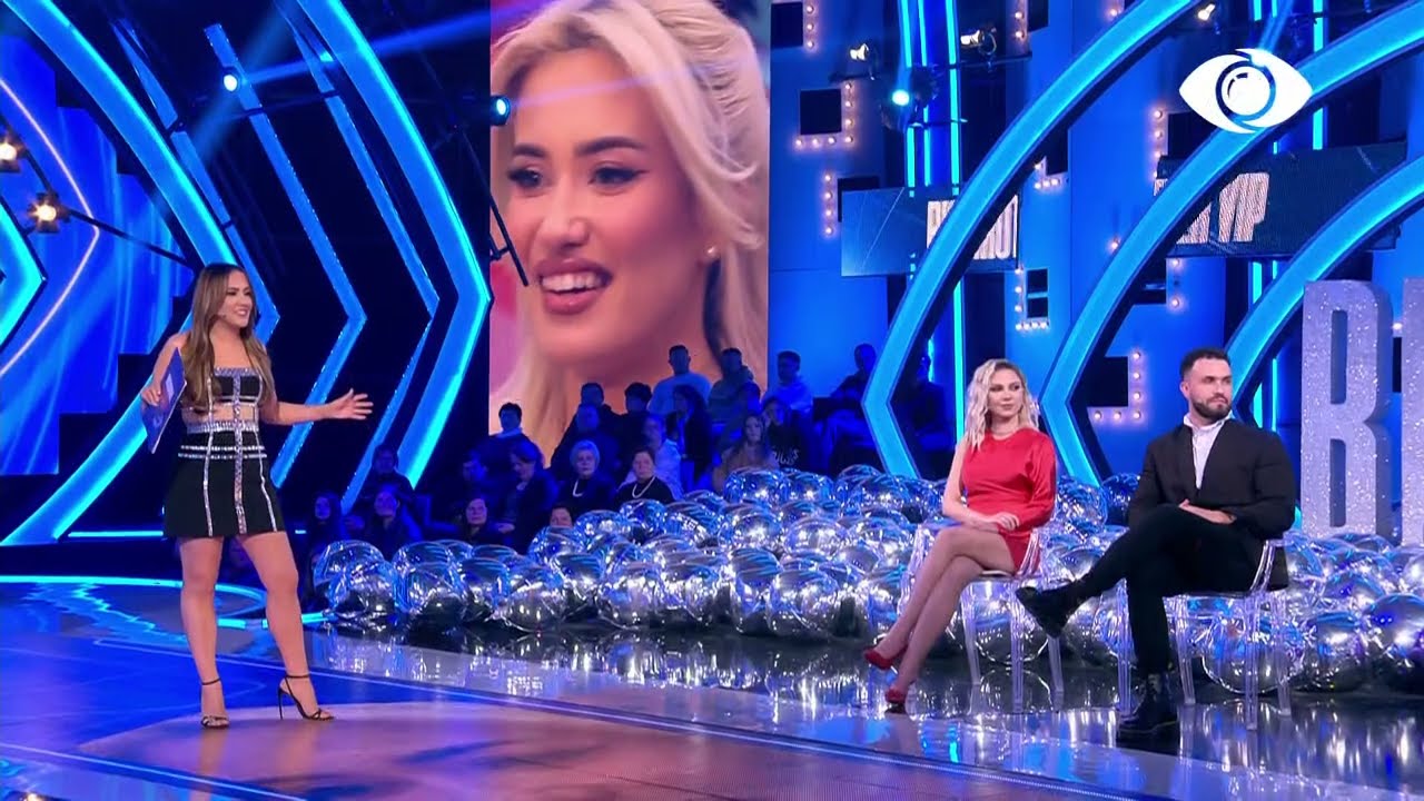 Olta diskuton me Deamishel: Kam të drejtë të mendoj që je e influencuar nga Luizi