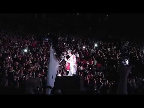 Stand By Me - Weezer live from the Bell Center in Montreal