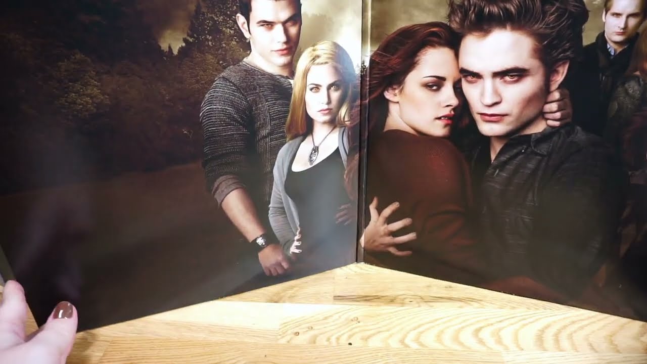 Twilight New Moon Soundtrack Urban Outfitters Exclusive Clear Smoke LP - silent vinyl unboxing