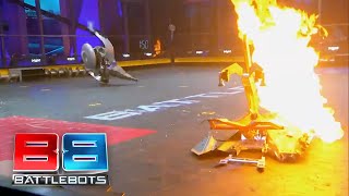 THIS IS A COMPLETE MESS | Warhead vs. Complete Control | BattleBots
