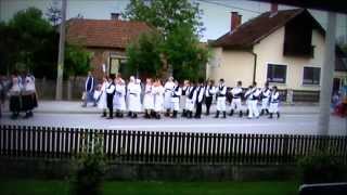 preview picture of video 'Orehijada - Povorka (Orehovica 26.04.2014.)'