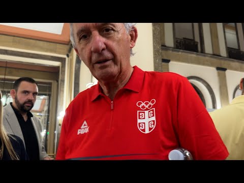 PEŠIĆ NASMEJAO SVE! Selektor odgovorio koliko je dugo slavio u kafani sa košarkašima